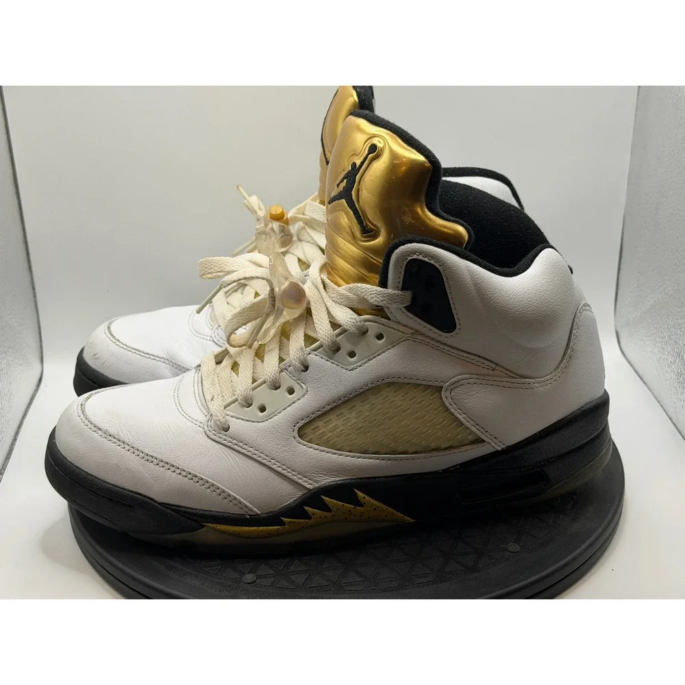 Jordan 5 Retro Olympic White Black Metallic Gold Coin 136027-133 Mens 9 Sneaker